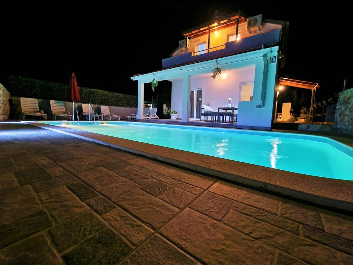 Anas Lagoon Holiday House With Pool At Azure Beach ドゥルヴェニック・マリ エクステリア 写真